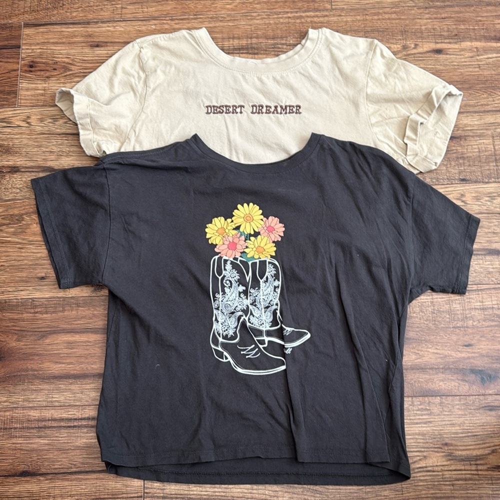 Set of 2 juniors western theme crop tops
